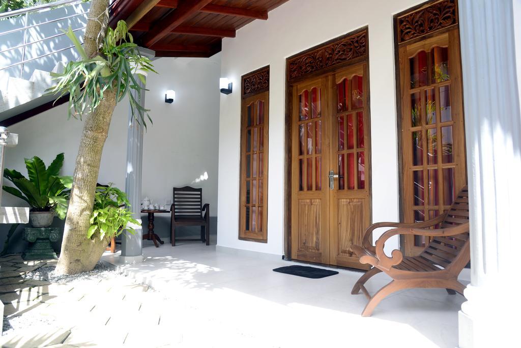 Aayu'S Guest Hotel Bentota Ngoại thất bức ảnh